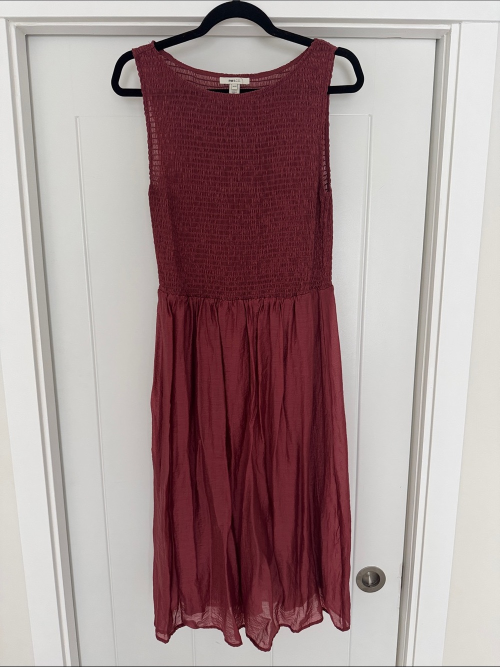 RW&CO. Maroon Sleeveless Smocked Bodice Midi Dress